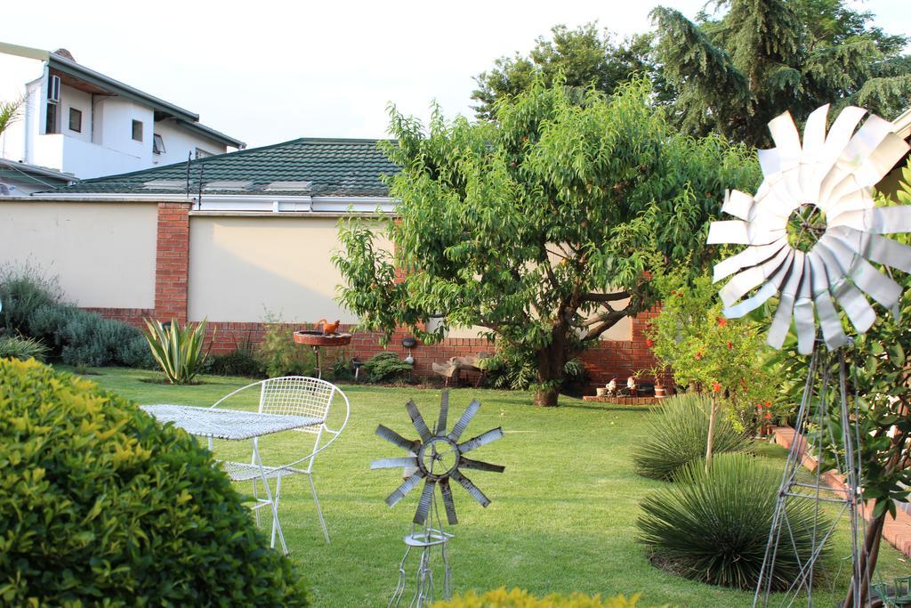 Mendelssohn Manor Guest House Randburg Ruang foto