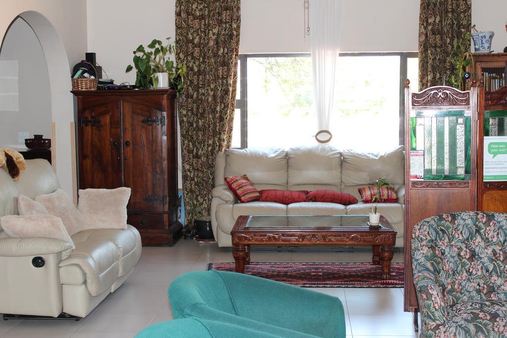 Mendelssohn Manor Guest House Randburg Bagian luar foto